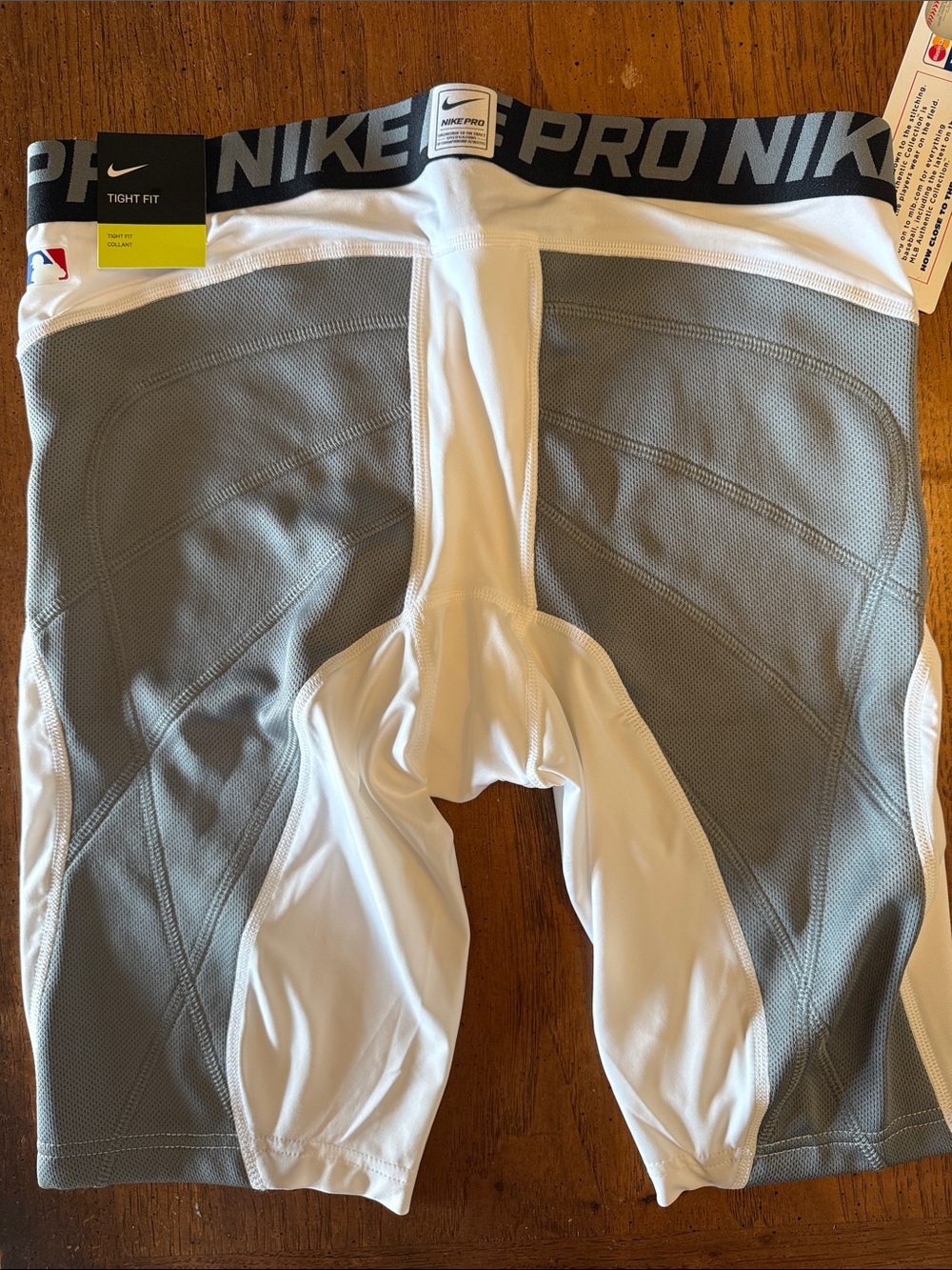 Nike Pro Men’s Compression Baseball sliders. Men's XL. - Picture 3 of 3
